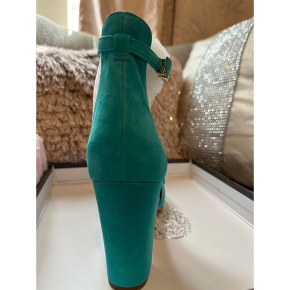 NEW Vince Camuto Carrelen Sandals - 9.5 - Picture 5 of 7